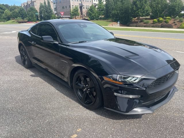 Certified 2022 Ford Mustang Coupe w/ Black Accent Package RWD image 3