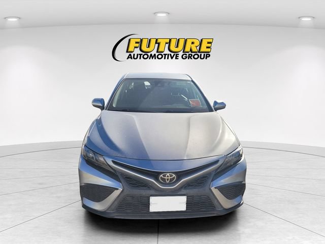 Used 2021 Toyota Camry SE FWD image 2