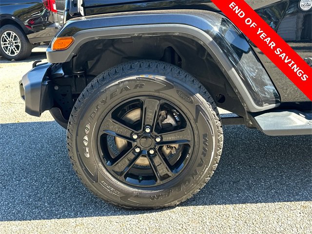 Used 2020 Jeep Wrangler Unlimited Sahara image 11
