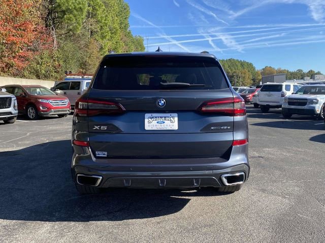 Used 2022 BMW X5 xDrive45e w/ M Sport Package image 4