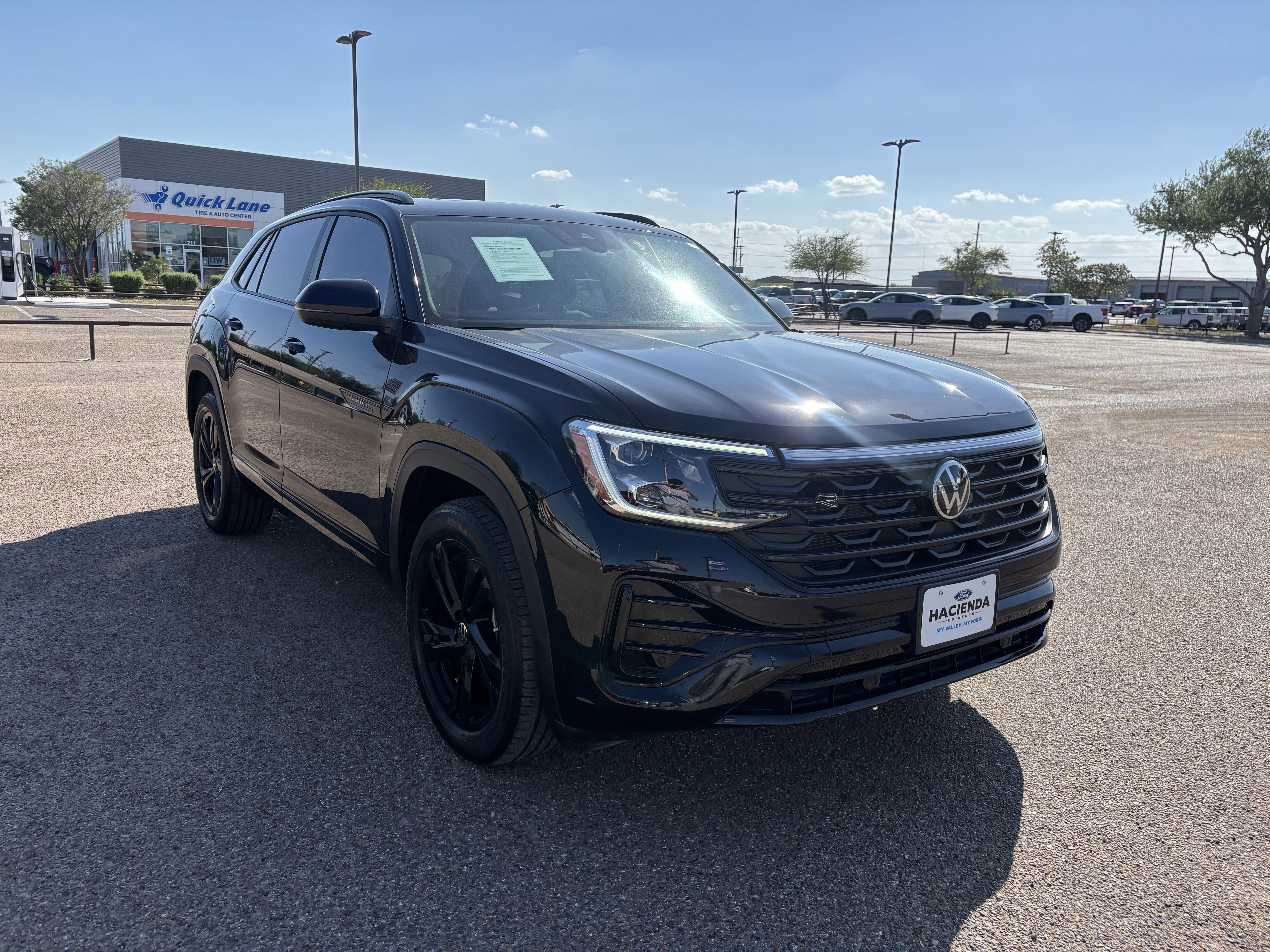 Used 2025 Volkswagen Atlas Cross Sport SEL R-Line image 6