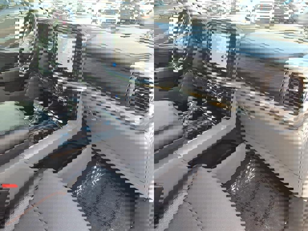 Certified 2024 Ford F150 Lariat w/ FX4 Off-Road Package image 10