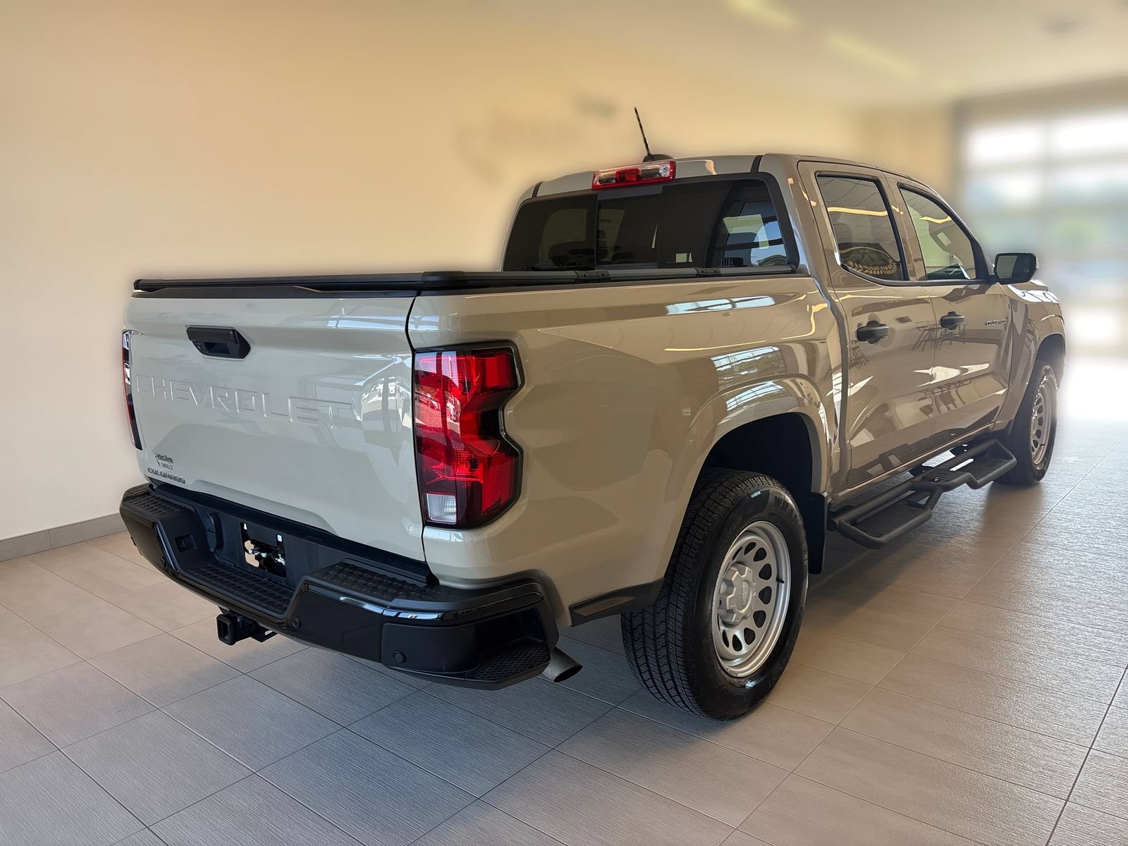 Used 2024 Chevrolet Colorado W/T w/ Safety Package RWD image 2