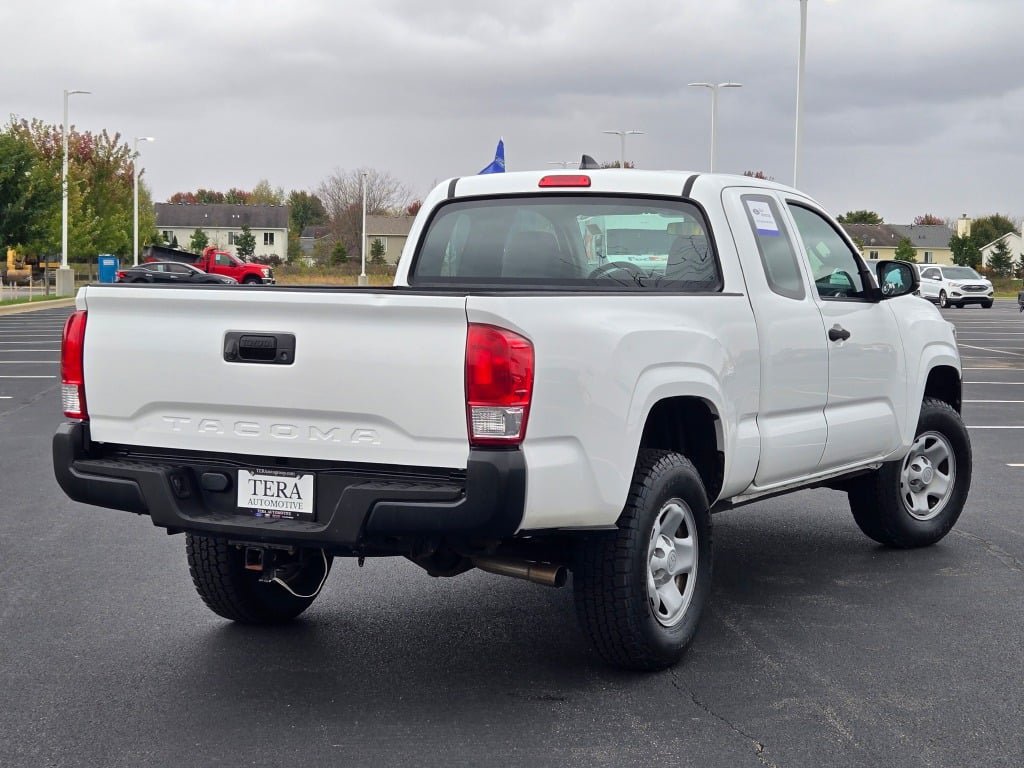 Used 2017 Toyota Tacoma SR RWD image 10