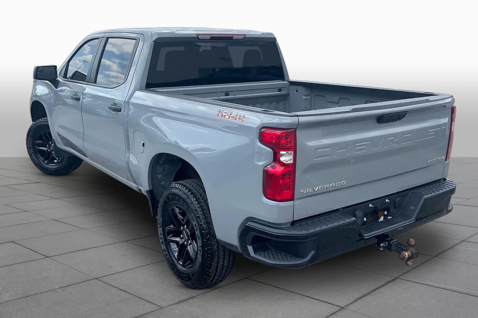 Used 2025 Chevrolet Silverado 1500 Custom Trail Boss AWD/4WD image 12