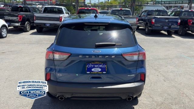 Certified 2022 Ford Escape SE w/ SE Sport Appearance Package AWD/4WD image 3