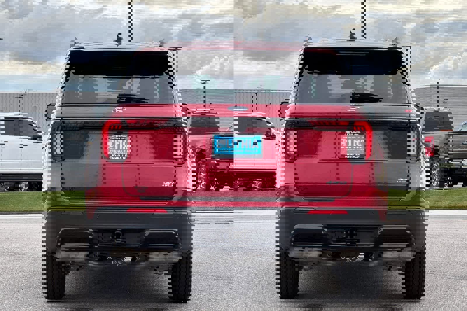 Certified 2025 Ford Explorer ST-Line image 4