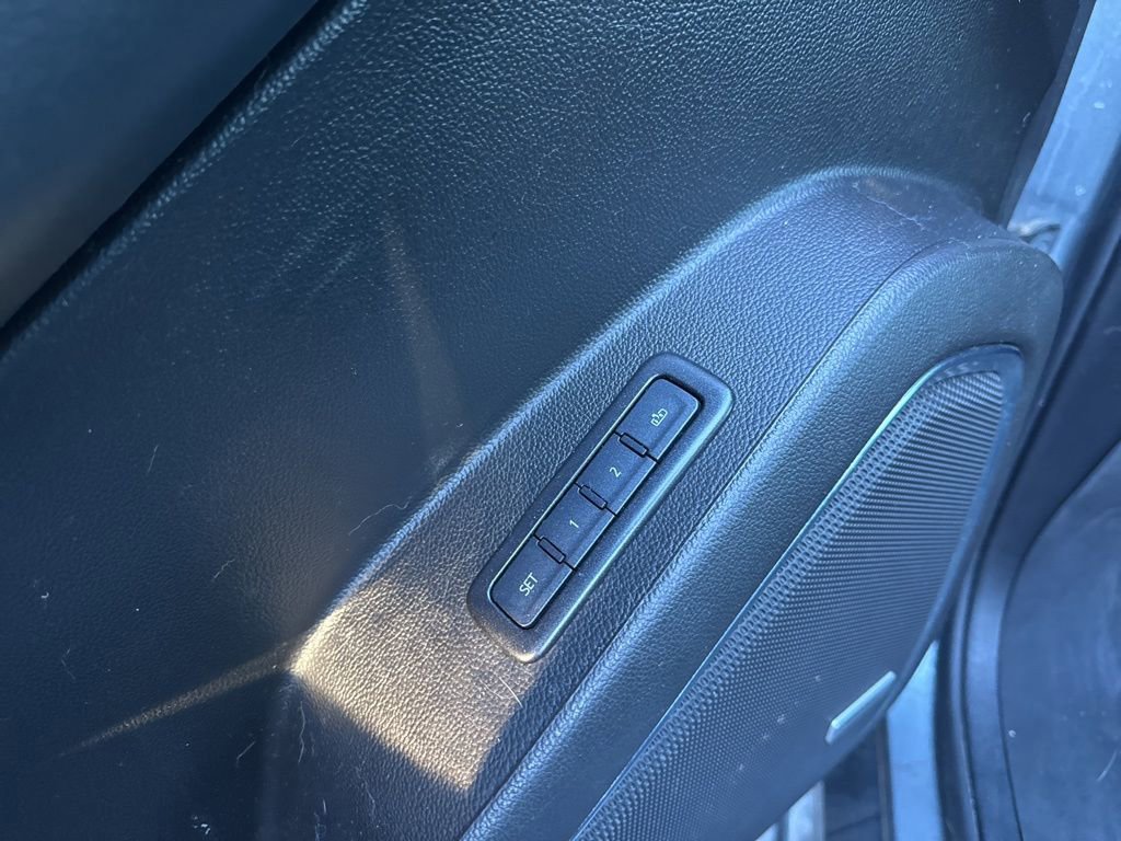 Used 2020 Chevrolet Tahoe LT image 13