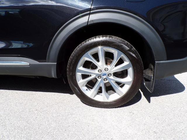 Certified 2022 Ford Explorer Platinum w/ Technology Package image 9