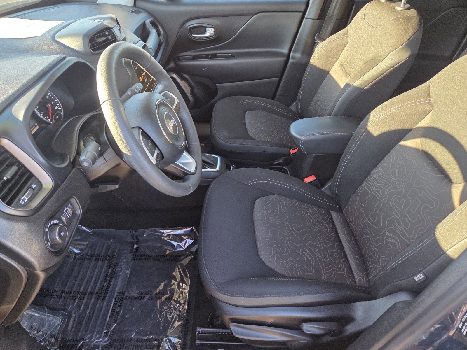 Used 2023 Jeep Renegade Latitude image 10