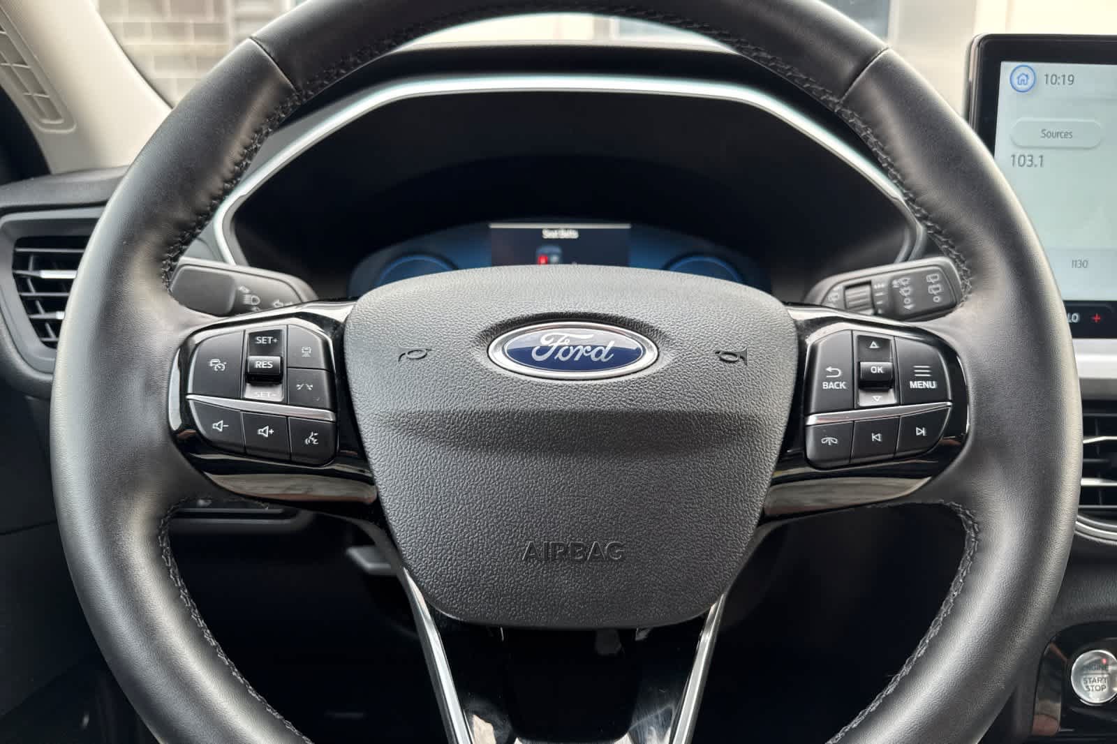 Certified 2025 Ford Escape Platinum AWD/4WD image 24