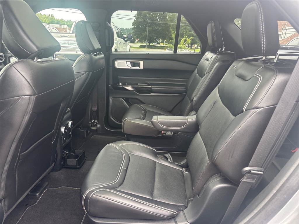 Certified 2023 Ford Explorer ST w/ Technology Package AWD/4WD image 16