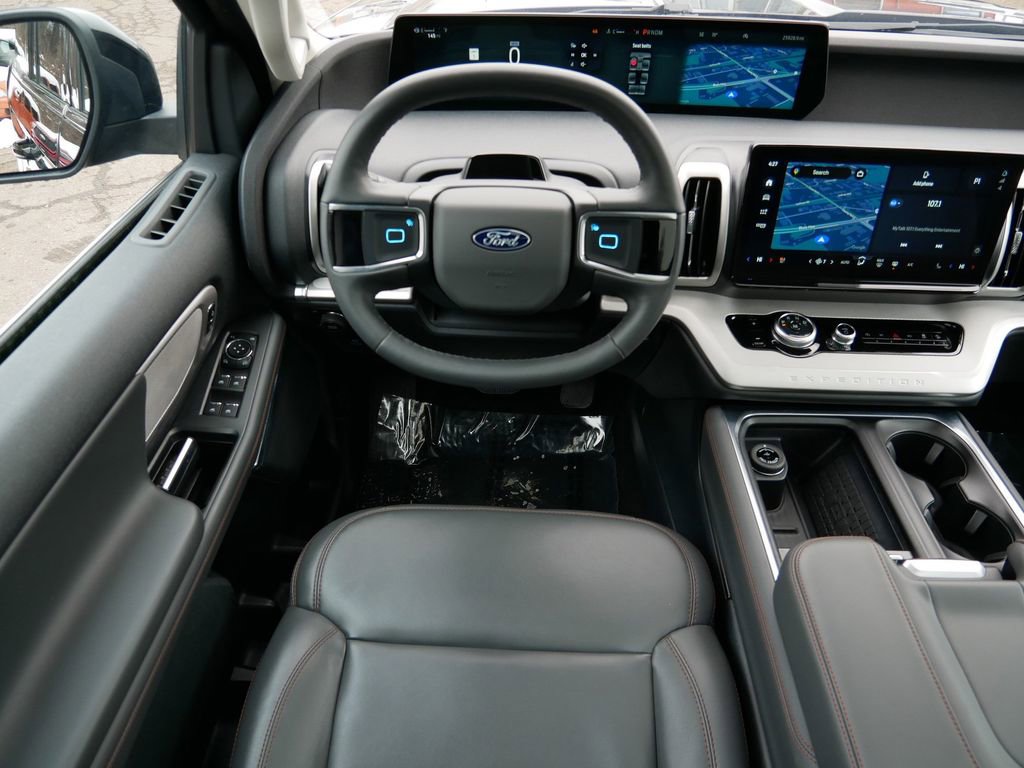Certified 2025 Ford Expedition Active AWD/4WD image 12