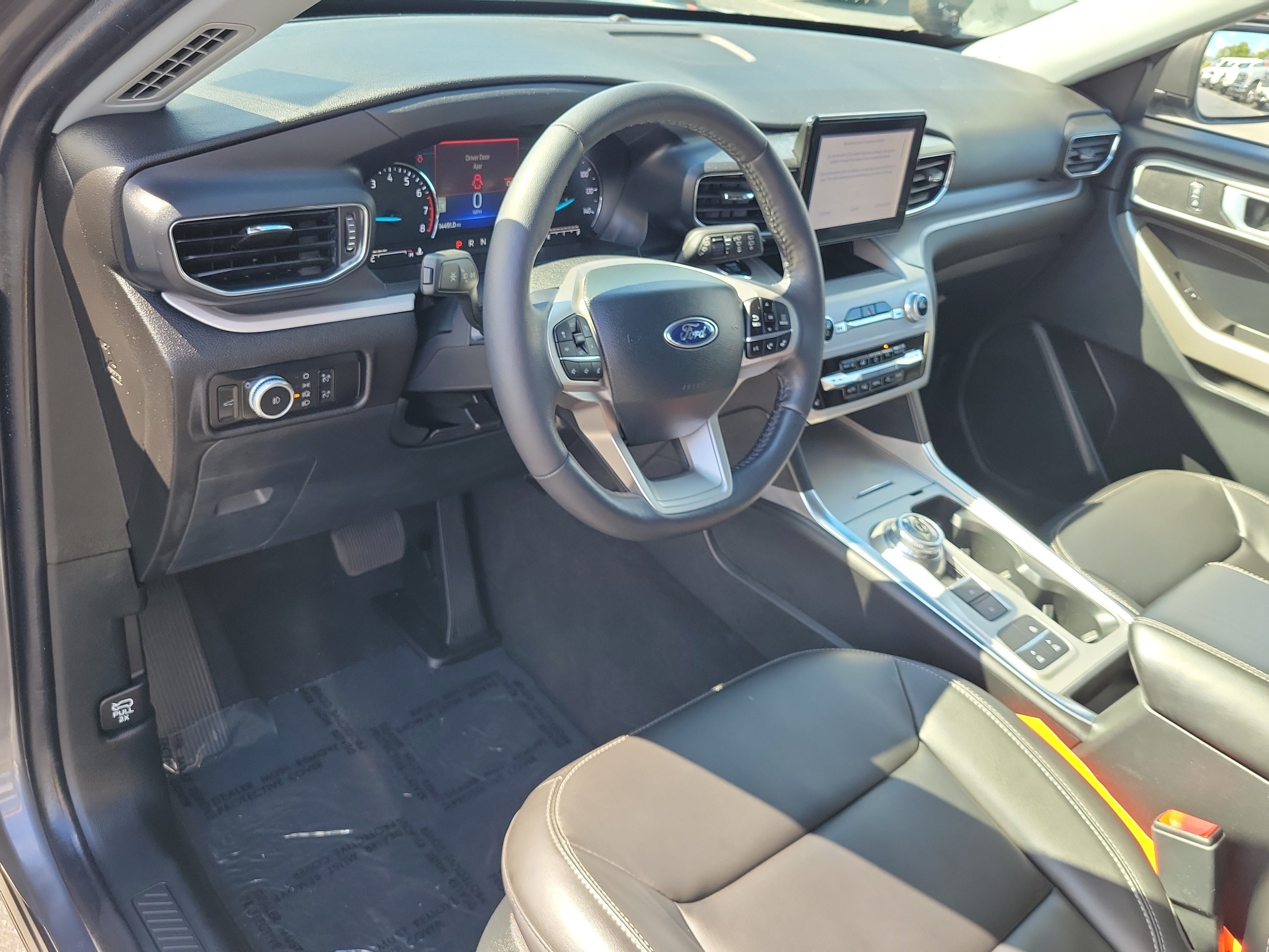 Certified 2023 Ford Explorer XLT w/ Equipment Group 202A RWD image 22