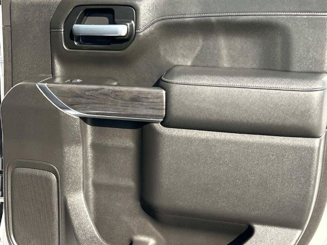 Used 2021 Chevrolet Silverado 1500 LTZ AWD/4WD image 20