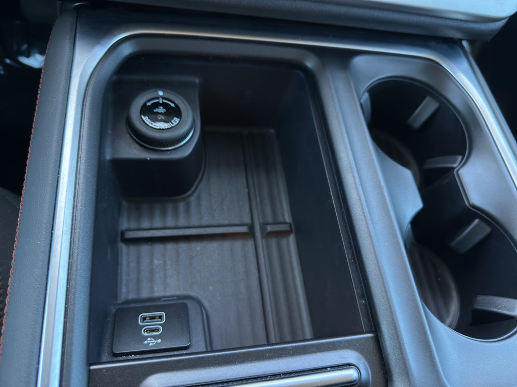 Certified 2025 Ford Expedition Active AWD/4WD image 30