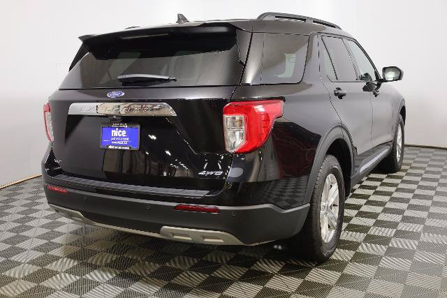 Certified 2024 Ford Explorer XLT w/ Equipment Group 202A AWD/4WD image 5