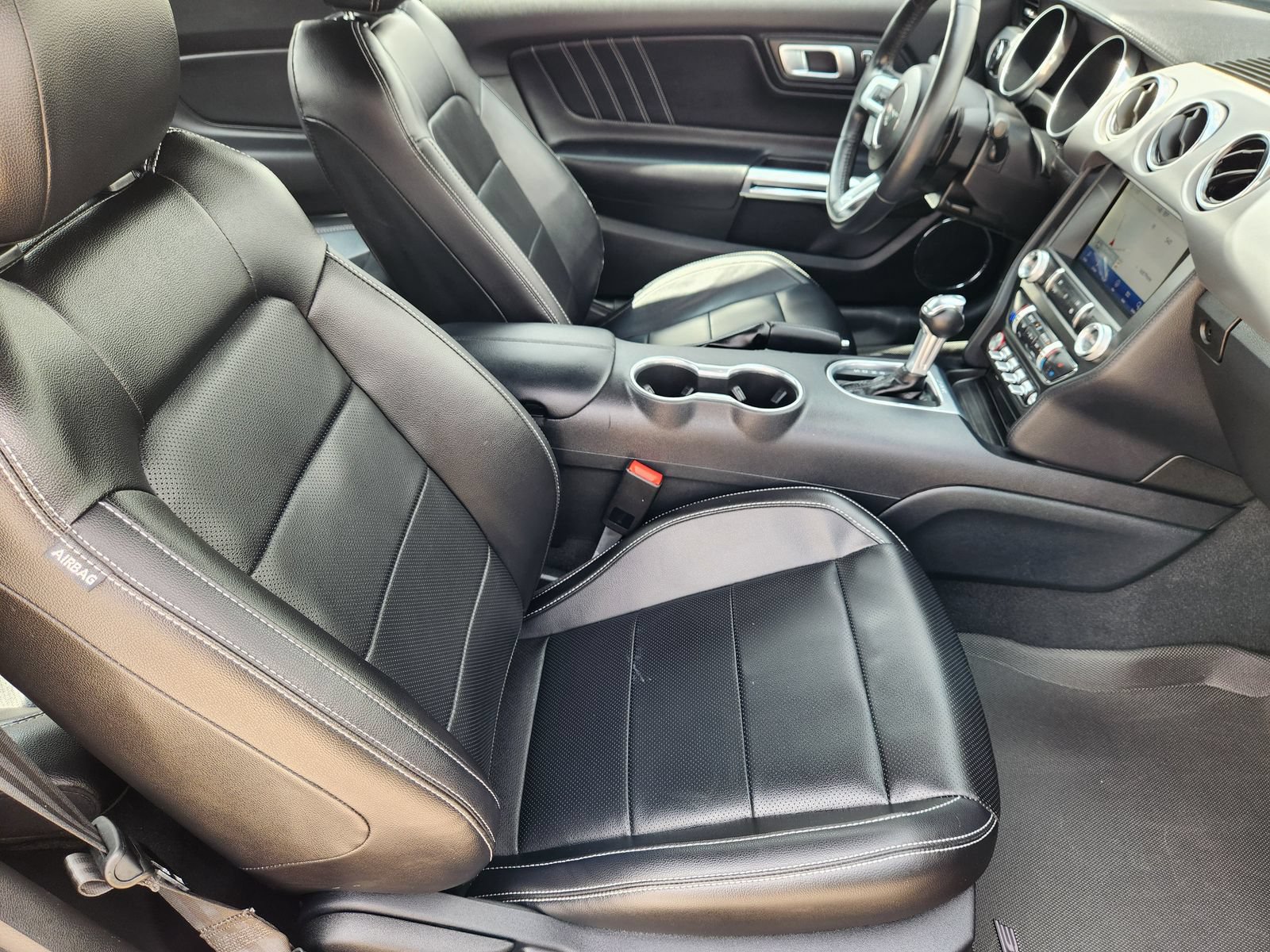Certified 2021 Ford Mustang Premium w/ Pony Package RWD image 15