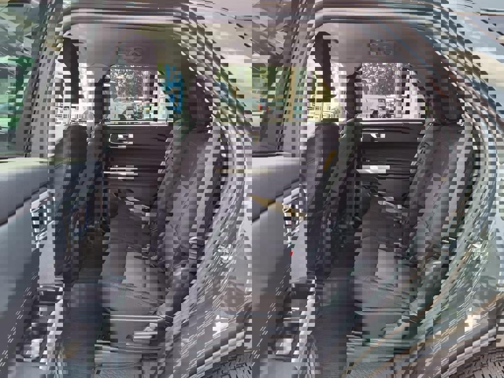 Certified 2023 Ford Explorer XLT image 11