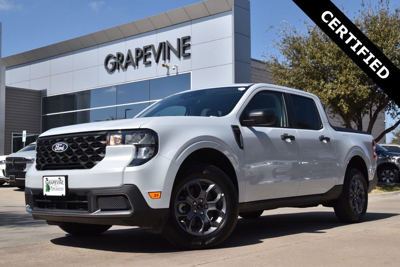 Certified 2025 Ford Maverick XLT image 2