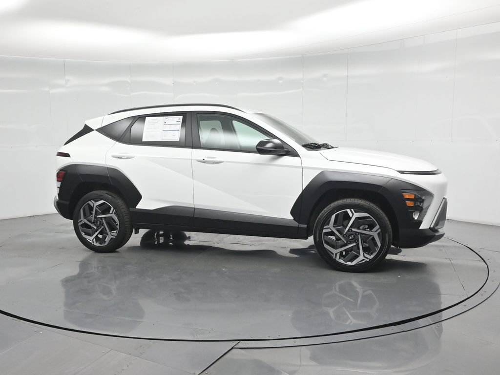 Used 2026 Hyundai Kona SEL Premium AWD/4WD image 25