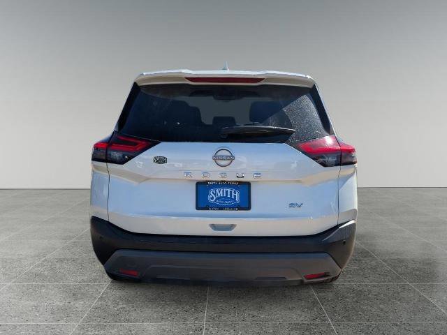 Used 2023 Nissan Rogue SV image 4