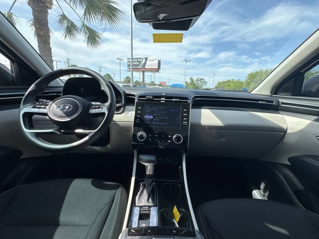 Used 2022 Hyundai Tucson SEL FWD image 16