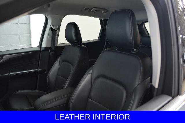 Certified 2022 Ford Escape Titanium w/ Class II Trailer Tow Package image 9