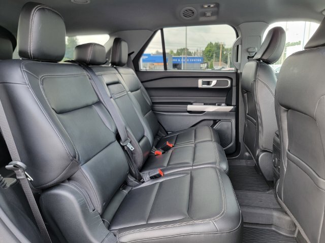 Certified 2023 Ford Explorer XLT w/ Equipment Group 202A AWD/4WD image 24
