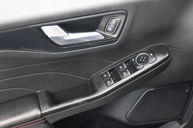 Certified 2025 Ford Escape ST-Line FWD image 12
