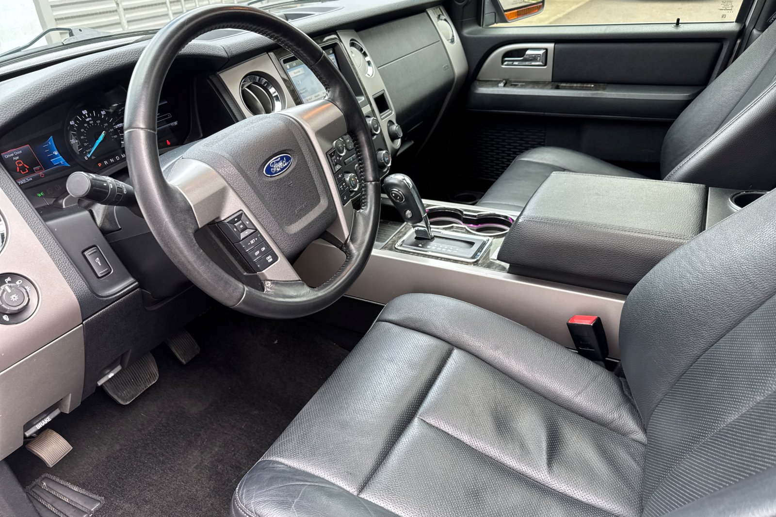 Certified 2017 Ford Expedition Limited AWD/4WD image 10