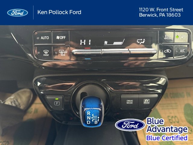 Used 2022 Toyota Prius LE image 22