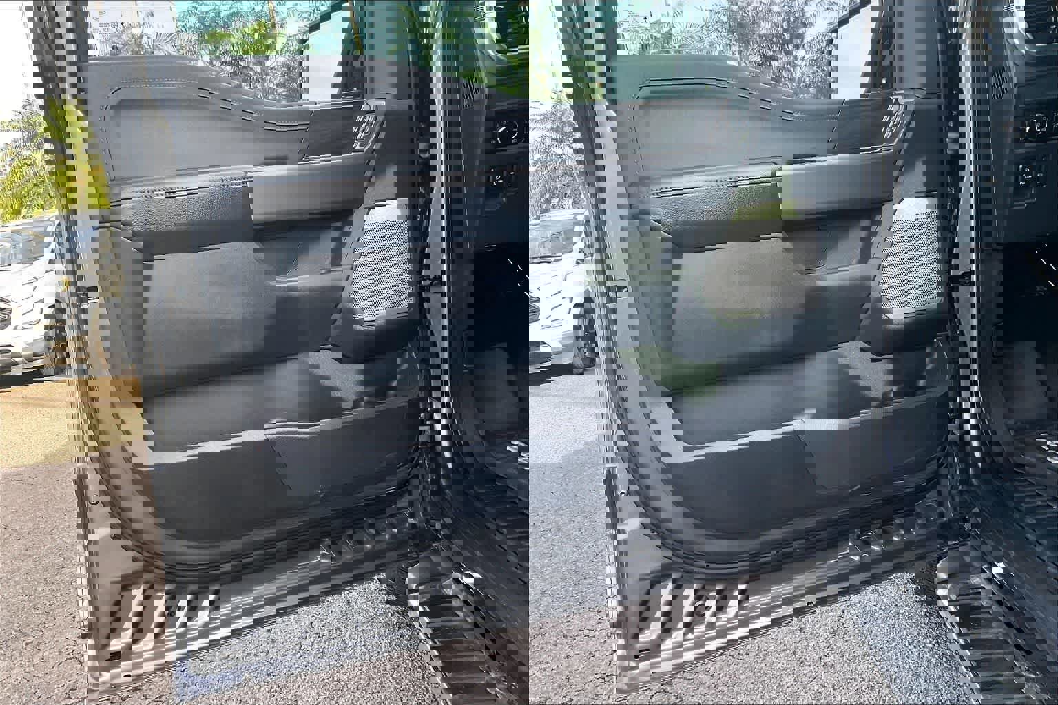 Certified 2025 Ford F150 Lariat w/ Equipment Group 501A Mid AWD/4WD image 27