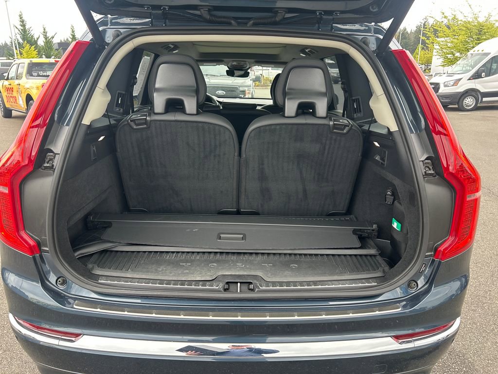 Used 2024 Volvo XC90 T8 Plus w/ Protection Package Premier AWD/4WD image 34