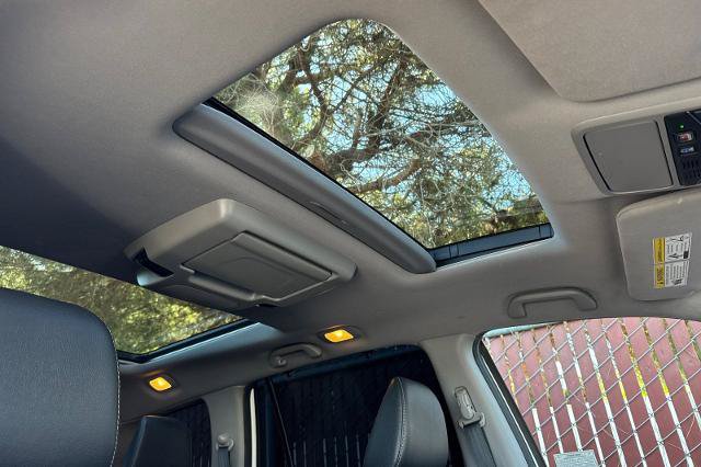Used 2022 Honda Pilot Elite image 10