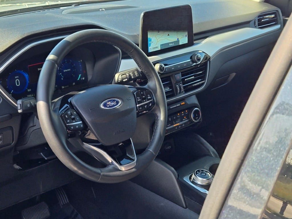 Certified 2022 Ford Escape SEL w/ Technology Package image 26