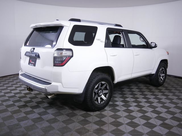 Used 2018 Toyota 4Runner TRD Off-Road Premium AWD/4WD image 9