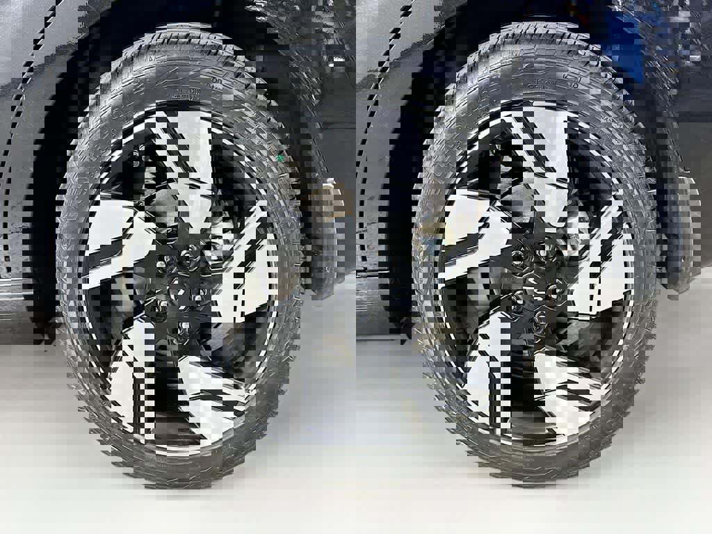 Used 2025 Kia Soul GT-Line w/ GT-Line Technology Package image 11