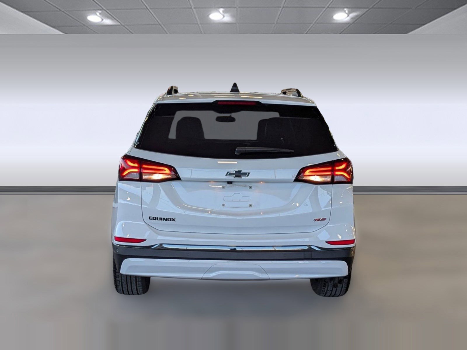 Used 2023 Chevrolet Equinox RS w/ RS Leather Package image 4