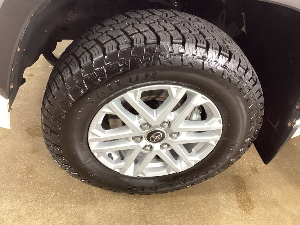 Used 2022 Toyota Tundra SR5 AWD/4WD image 37