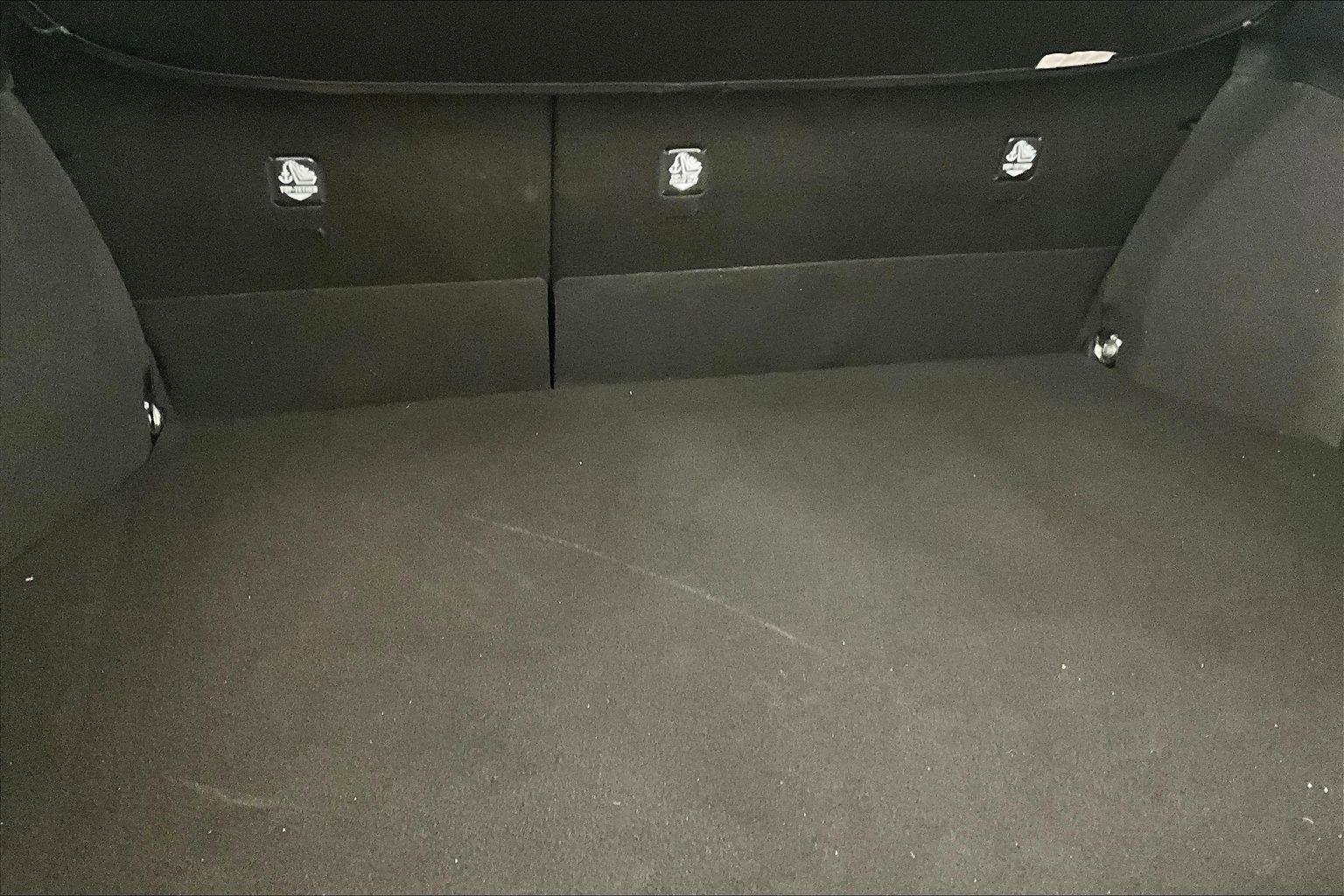 Used 2022 Toyota C-HR XLE image 33