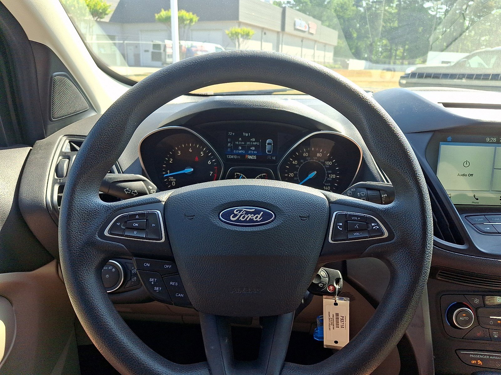Certified 2018 Ford Escape SE w/ SE Sync 3 Package FWD image 19
