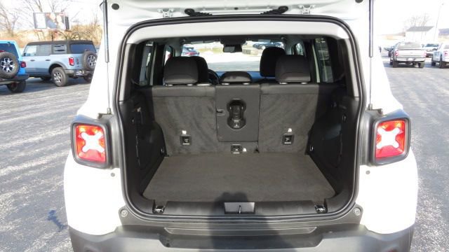 Used 2022 Jeep Renegade Trailhawk image 29