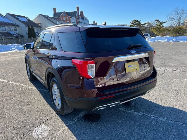 Certified 2022 Ford Explorer XLT w/ Equipment Group 202A image 5