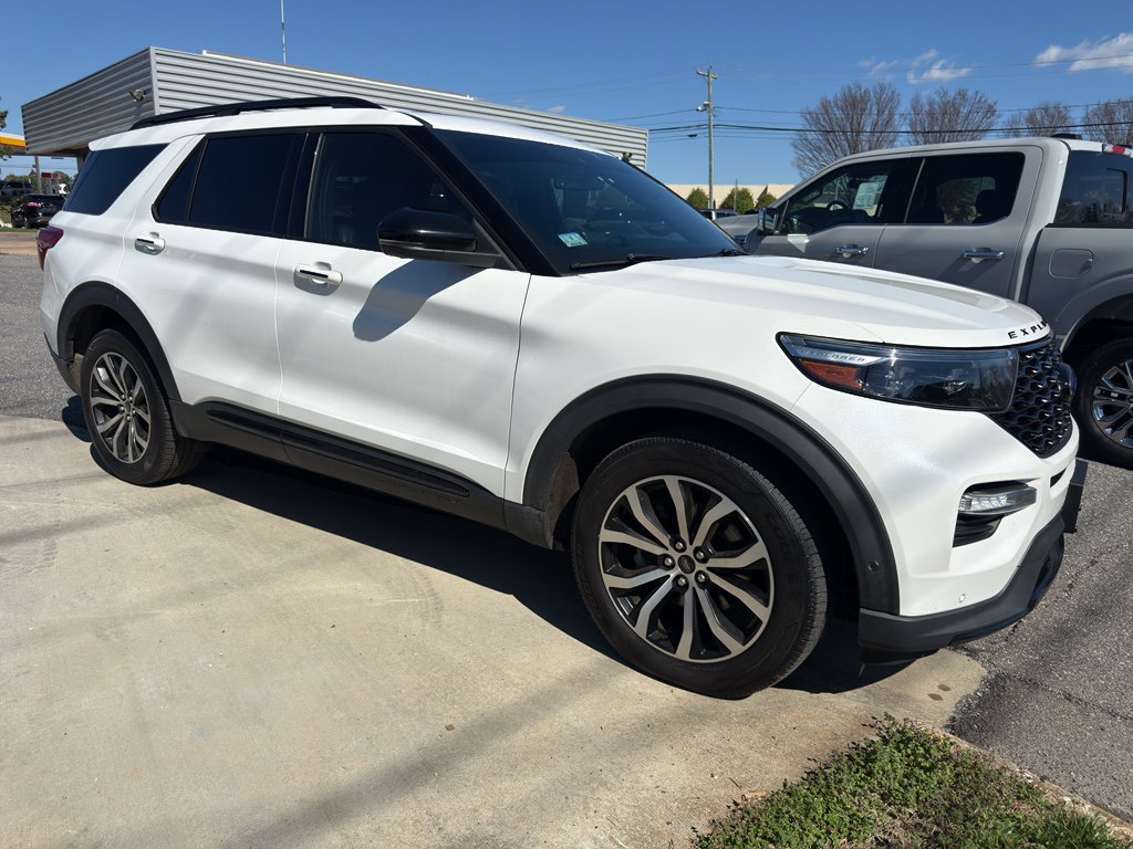 Certified 2020 Ford Explorer ST w/ Premium Technology Package image 3