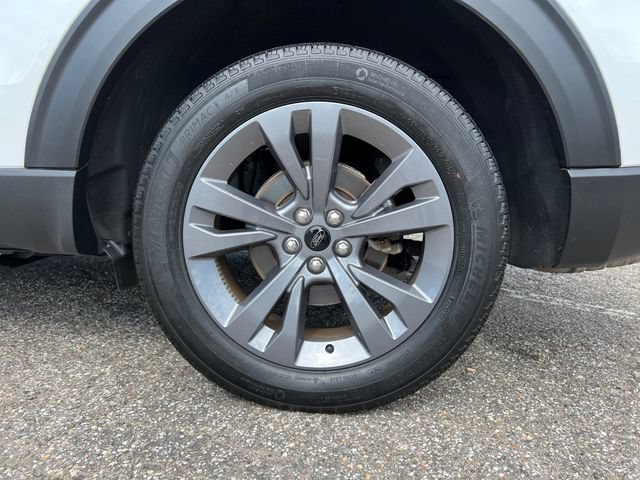 Certified 2023 Ford Explorer XLT w/ Equipment Group 202A AWD/4WD image 15