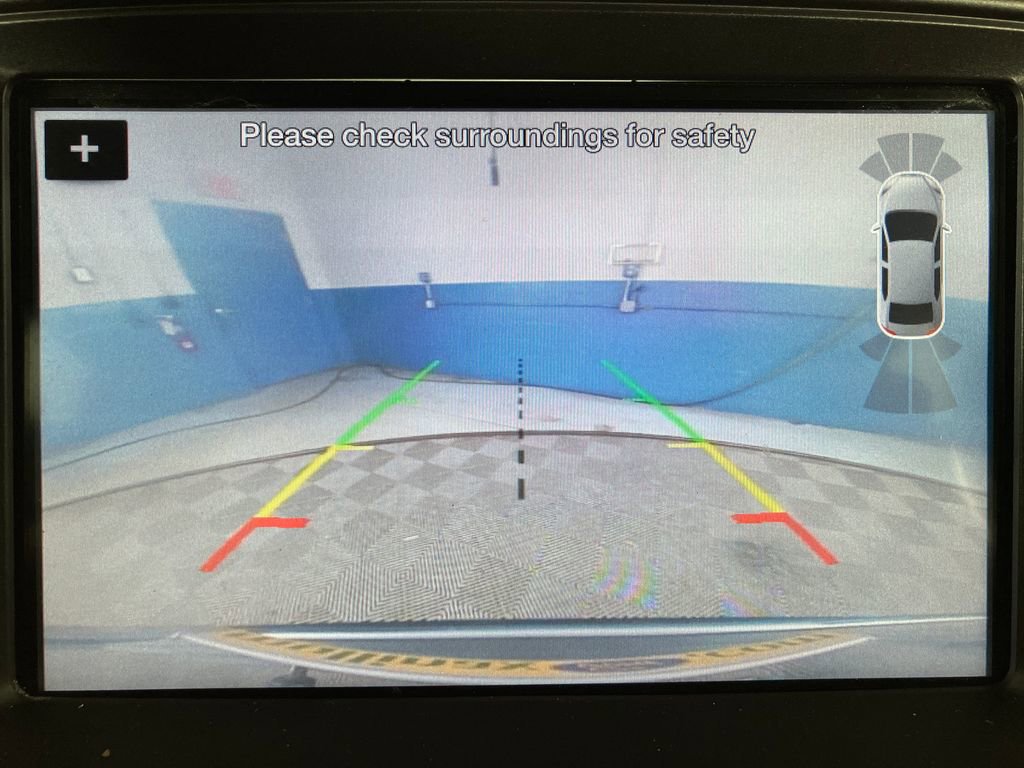 Certified 2018 Ford Explorer XLT w/ Equipment Group 202A image 22