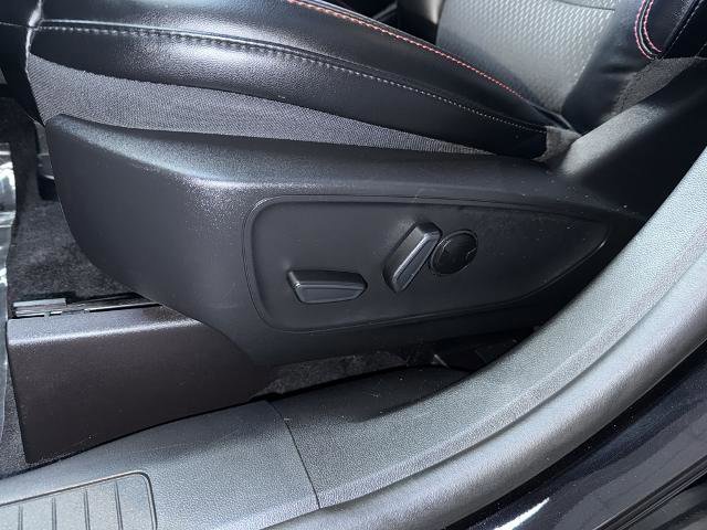 Certified 2025 Ford Escape ST-Line image 17