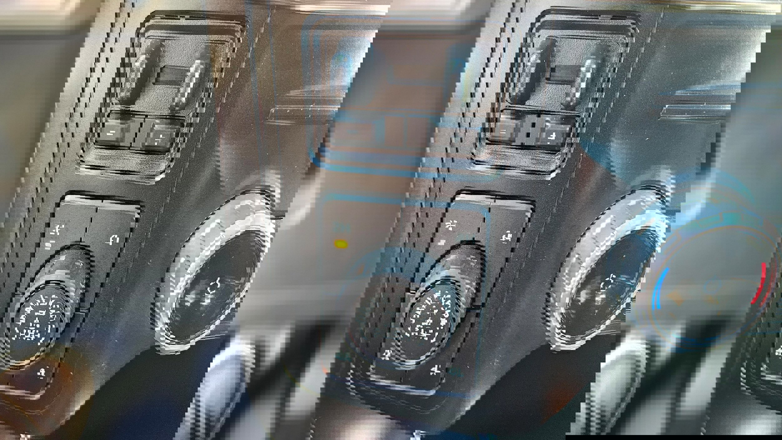 Certified 2023 Ford F150 Raptor w/ Raptor 37 Performance Package image 22