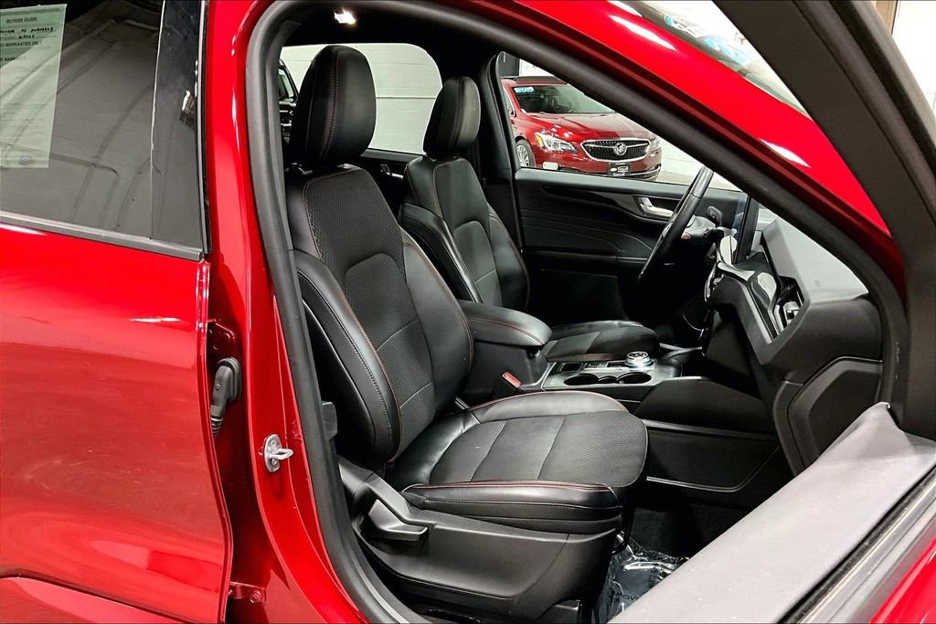 Certified 2023 Ford Escape ST-Line w/ Tech Pack #1 image 7